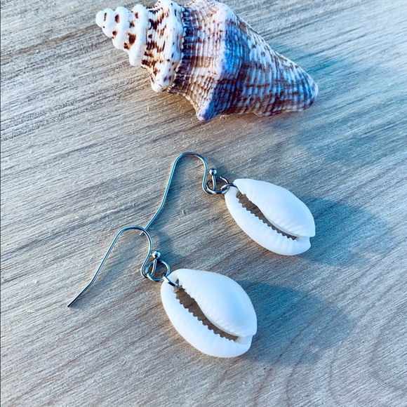 Jewelry - Cowrie Shell Earrings